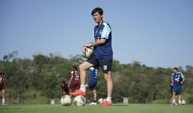 'Toña' Is, entrenadora del equipo panameño. Foto: FPF
