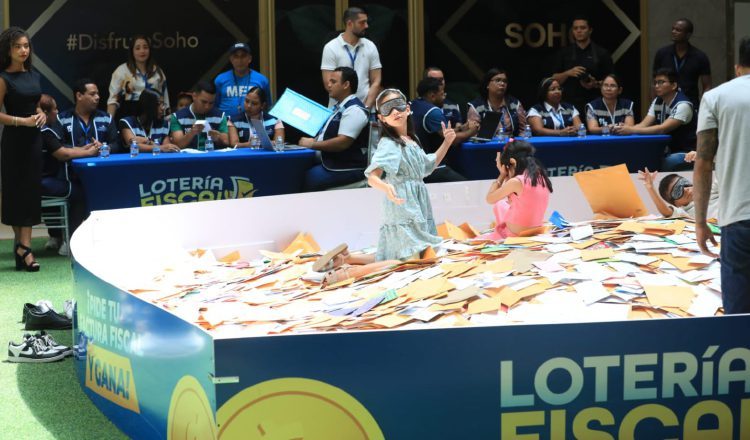 Foto de la última lotería fiscal, celebrada la semana pasada.  Cortesía