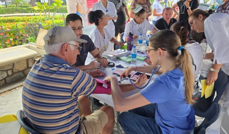 La Caja de Seguro Social hace ferias de salud en las comunidades. Cortesía