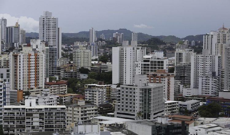 Desde el sector empresarial estiman que este proceso implicará la realización de 26 o más mesas de negociación en distintos temas.  EFE