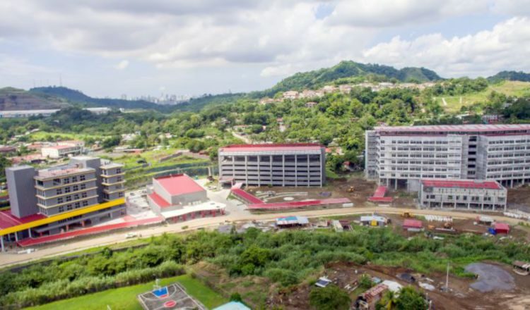 Así se encontraba la construcción del centro regional en 2024.  Archivo