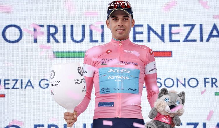 El  uruguayo Thomas Silva sigue de líder en el Giro de Italia. Foto: EFE 