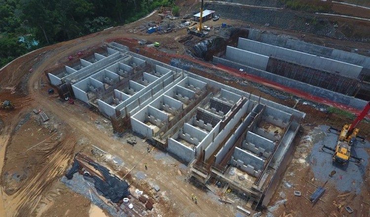 La planta potabilizadora quedó a la mitad de su construcción cuando se suspendió hace dos años. Archivo