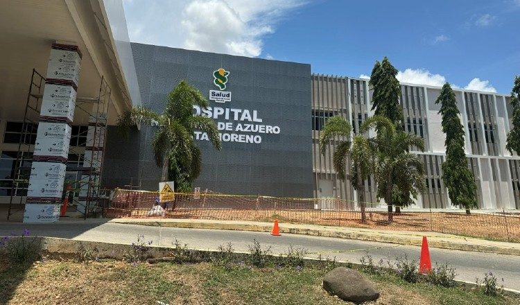 Fachada del nuevo hospital Anita Moreno del cual una parte se mantiene en funcionamiento con servicio a pacientes de oncología. Cortesía
