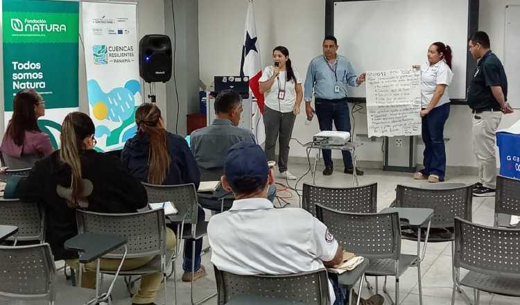 Taller dictado a residentes de la cuenca del río Parita con una cuenca de 600 kilómetros cuadrados. Cortesía