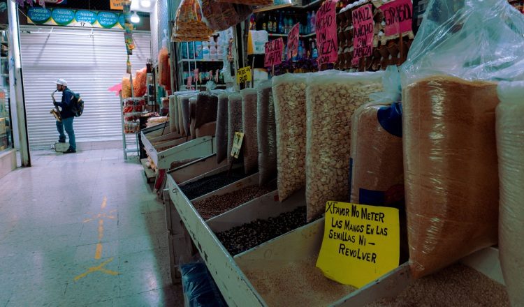 Los precios de los alimentos se han mantenido estables en un año de mucha incertidumbre por los precios del petróleo.  Foto ilustrativa