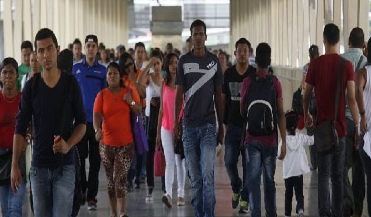 La calificación de Panamá refleja un deterioro generalizado en las expectativas de los ciudadanos.  Archivo