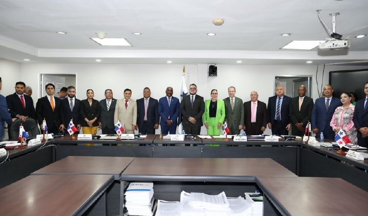 Comisión de Presupuesto de la Asamblea Nacional. Cortesía 