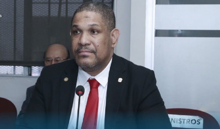 El director de la institución, Carlos Godoy, sustentó el traslado. Cortesía