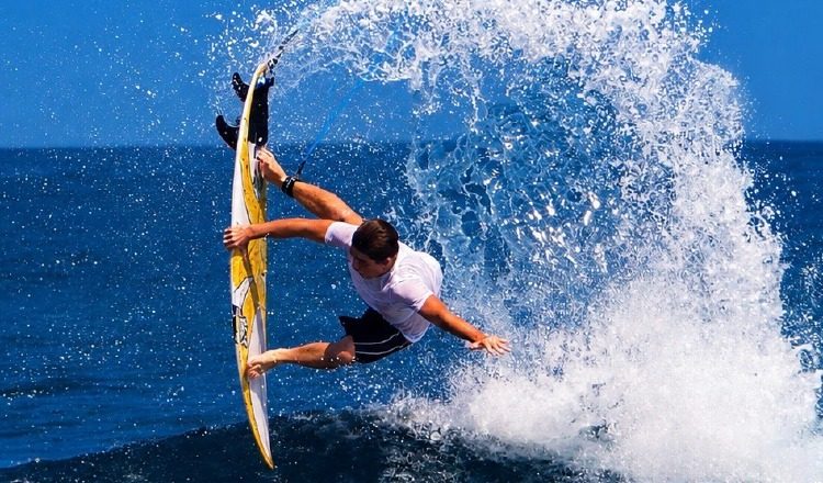 El surfista bocatoreño Teo Grani. Foto: Cortesía
