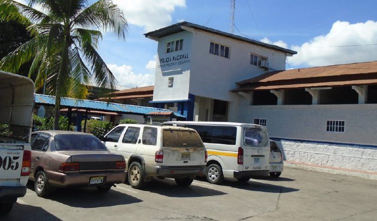 La cárcel pública de Las Tablas, en Los Santos, está ubicada dentro del cuartel de policía y tiene espacio para 80 detenidos.  Cortesía