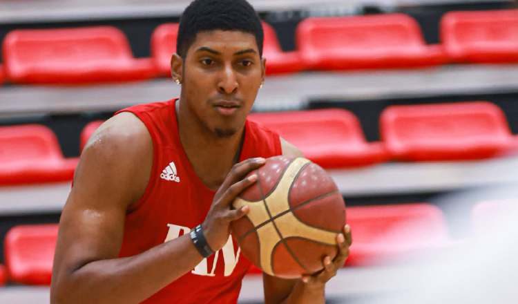Eric Romero, centro de la selección de baloncesto de Panamá. Foto: Fepaba