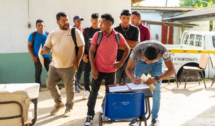 La iniciativa busca que los residentes culminen su preparación con una certificación que fortalezca su perfil profesional. CORTESÍA