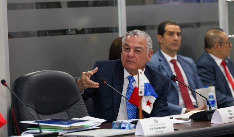 El contralor abrió las vistas presupuestarias de este lunes en la Asamblea Nacional, con la sustentación del presupuesto para 2027, que asciende a  $145 millones. Cortesía
