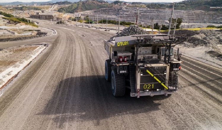 El cobre es uno de los insumos de mayor uso en el sector de la construcción, especialmente en temas energéticos.  CORTESÍA