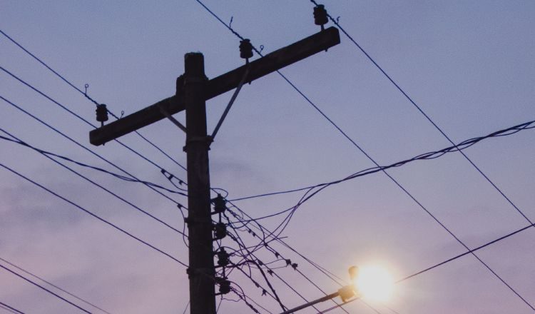 En dos años deben renovarse las concesiones en la distribución de energía eléctrica. Foto ilustrativa