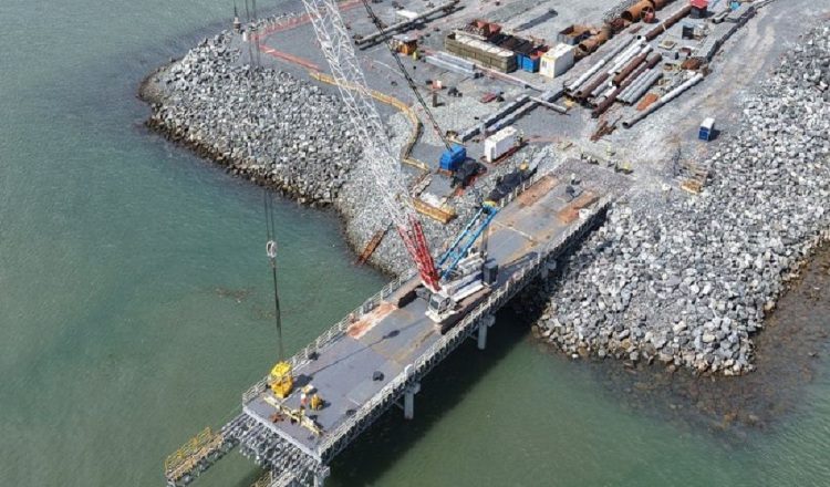 Se han registrado varios accidentes laborales dentro de la construcción de esta megaobra. Foto: Archivo