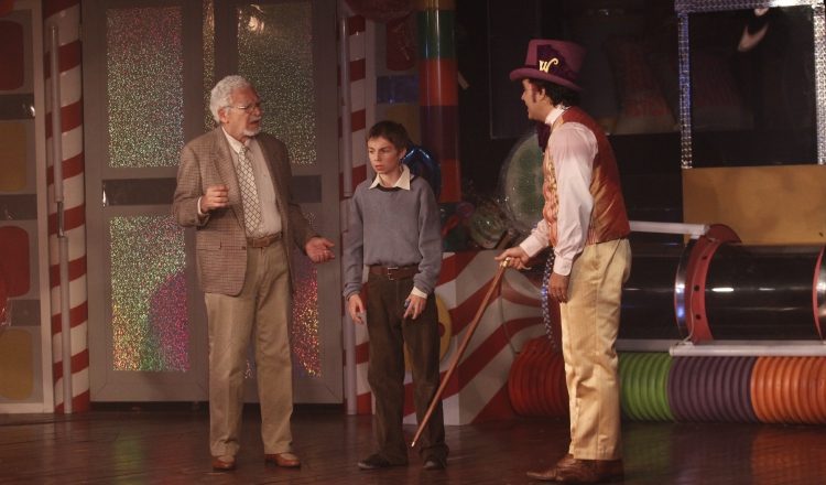 Algunas obras en las cuales ha actuado Andrés Morales  son: "Aladino Jr"., "Peter Pan, el musical", "La Bella y La Bestia"