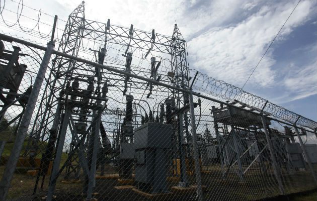 Un fallo en la red eléctrica de Honduras dejó a oscuras al país Centroamericano y "apagó" cerca del 40 % del área.