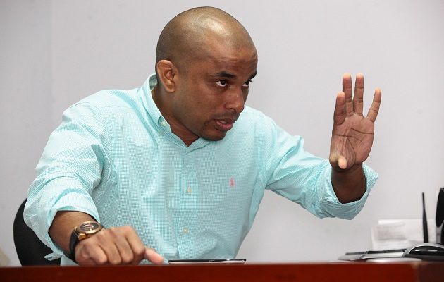 Jair Peralta fue cuestionado por malos manejos de fondos.