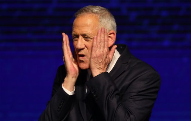 Benny Gantz, exjefe de personal del ejército israelí y candidato a primer ministro durante un mitin con partidarios en Tel Aviv. Foto: EFE.