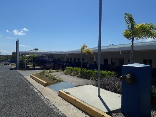 Los padres de familia se muestran molestos por el pagó de la copia del boletín, asegurando que no hay una circular que explique el porque de la medida. Foto/José Vásquez