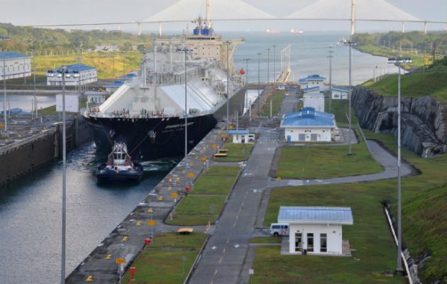 Con cuatro semanas de anticipación las autoridades informan a los clientes el nivel. Foto: Canal de Panamá.