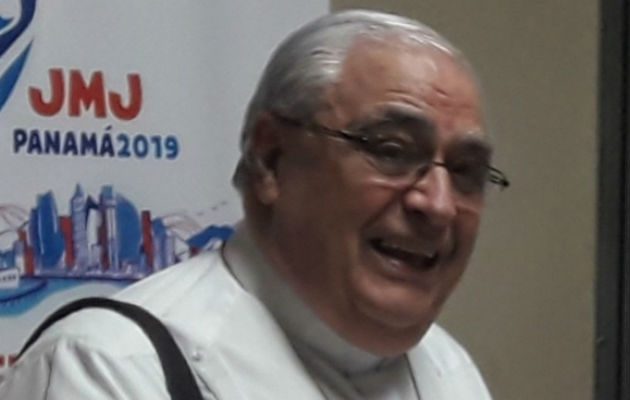 El cardenal, quien cumplirá 75 años el próximo 24 de febrero, dijo que esto no significa que deba dejar el obispado o deba salir de la Iglesia.