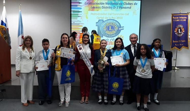 Entrega de reconocimientos a los ganadores de 2018. Cortesía