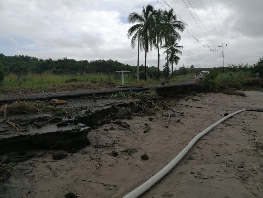 Gran parte del tramo carretero ha quedado inservible. Foto/Eric Montenegro