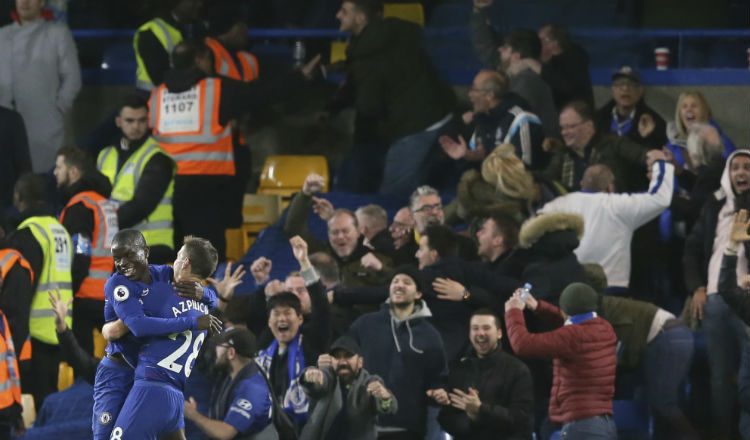 Chelsea se llevó la victoria sobre el Manchester City. Foto AP