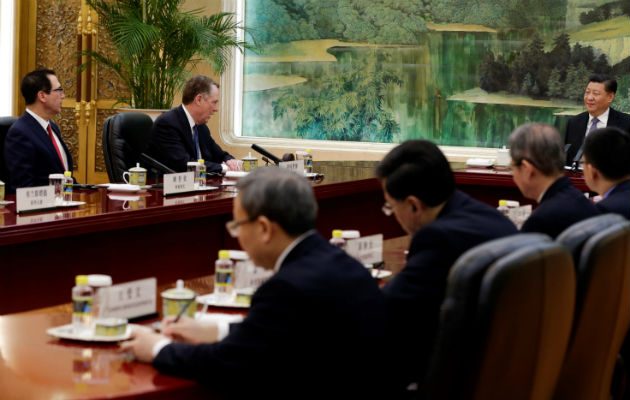 Previamente, el representante comercial estadounidense Robert Lighthizer informó al presidente chino, Xi Jinping, que los negociadores habían "logrado avances".