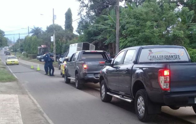 A González se le condenó ya que para el 9 de junio del 2017, cuando  se mantenía un retén y se le realizó una requisa por agentes de seguridad se le ubicó en el auto en que viajaba una pistola 9 mm color negro, un revolver calibre 38 y un proveedor.