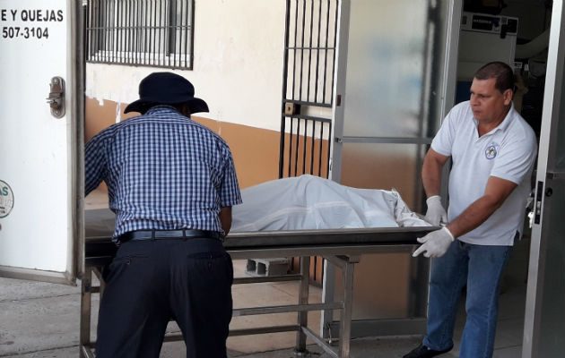 Las investigaciones indican que el trágico suceso se dio en horas de la noche, de la fecha señalada cuando el presunto agresor y la víctima se encontraban libando licor en la residencia de  un familiar. 