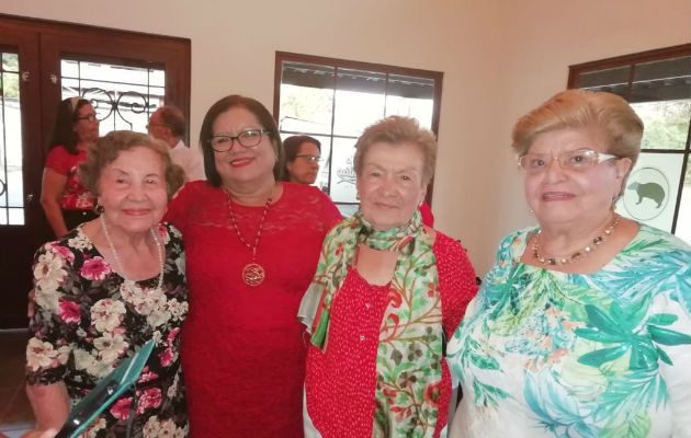 Lolita Caparroso, Elizabeth Samudio de Castillo, Maritza de Palacios y Meivis Aparicio. Foto: Cortesía. 