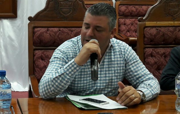 El ex alcalde de Colón, Federico Policiani fue detenido la mañana de este sábado tras una denuncia de su esposa Ariana de Policani. Foto: Diómedes Sánchez S.