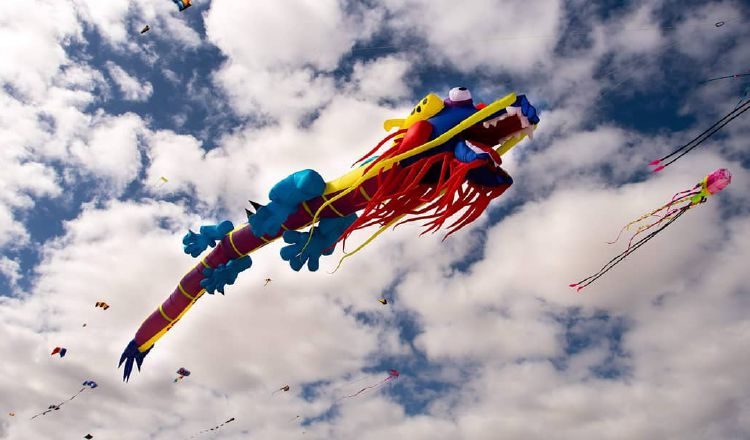 Festival de Cometas y Panderos.