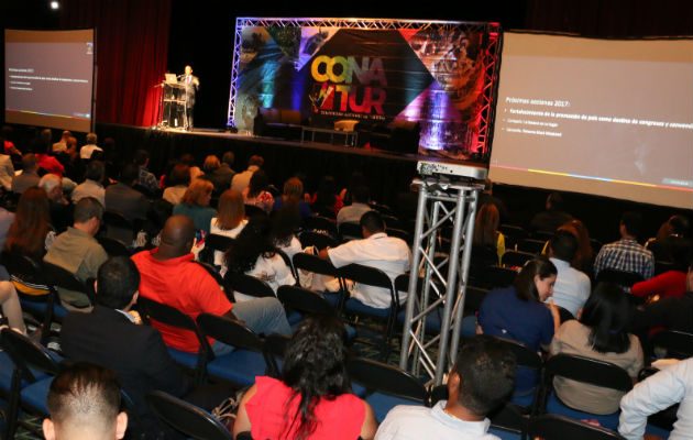 Conatur está dirigido a agencias de viajes, hoteles, líneas aéreas, restaurantes, entre otros.