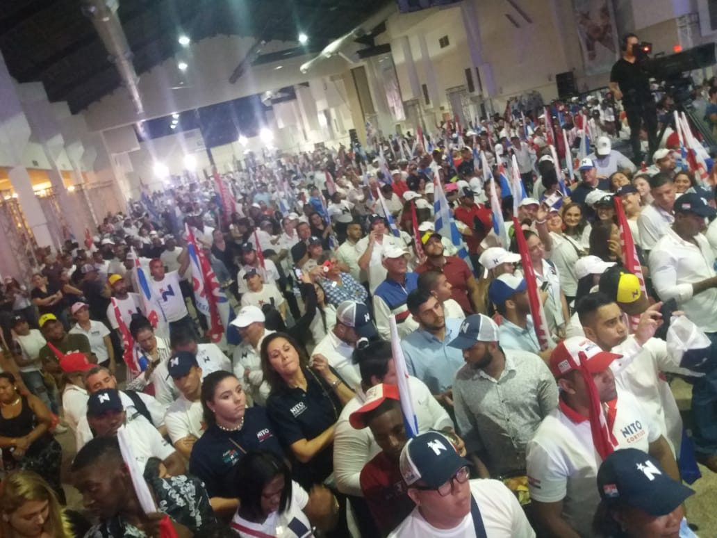 Por primera vez en la era pos invasión el resultado se dio a conocer cerca de la medianoche. Foto de Adiel Bonilla