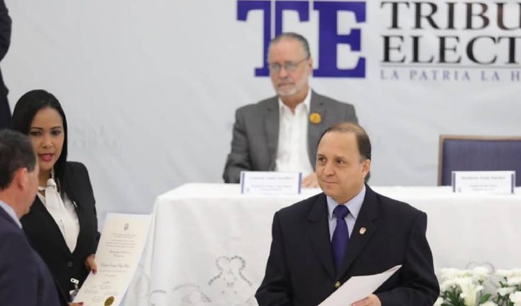 El acto se realizará esta mañana en la sede del Tribunal Electoral. Foto de twitter