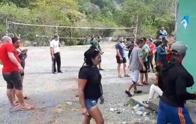 Aseguran que la intensión no es quedarse en Panamá, si no hacer realidad el sueño de llegar a Estados Unidos, donde se reunirán con familiares. Foto/José Vásquez