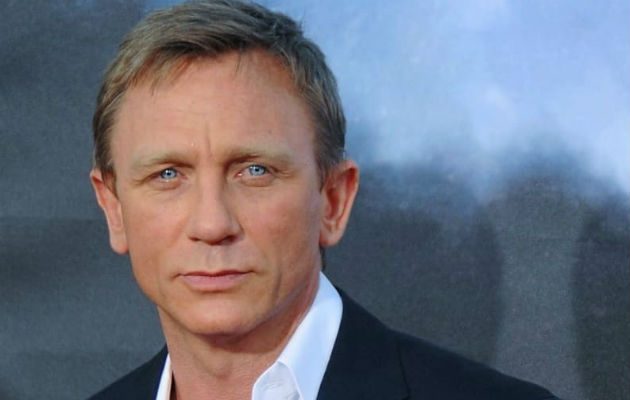 Daniel Craig