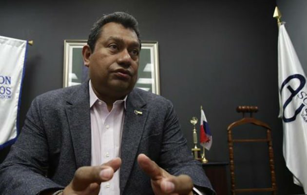 Daniel Rojas fue reelecto como presidente de la Asociación de Usuarios de la Zona Libre de Colón para el periodo 2019-2020.