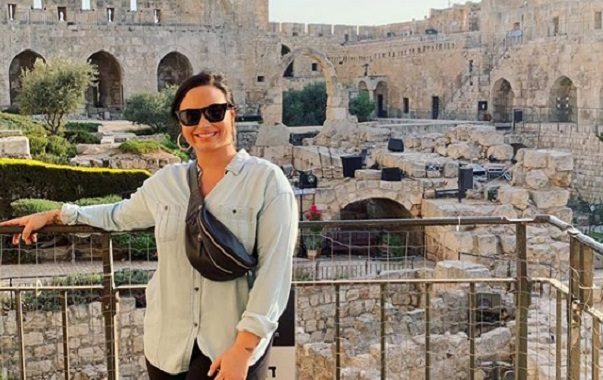 Demi Lovato en su viaje a Israel. Foto: Instagram