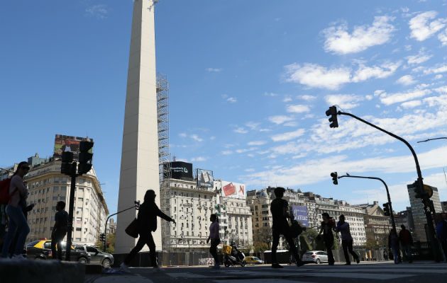 El crecimiento económico en Latinoamérica bordeará el 1.2 % en 2018 y se estima que el próximo año se incremente a 2.2 %.