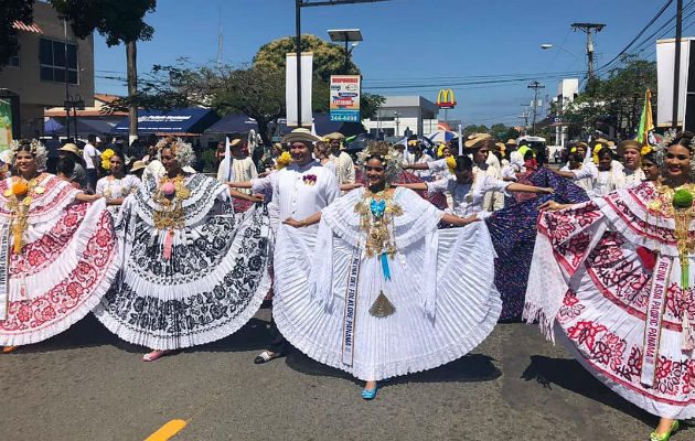 Pasada la 1 de la tarde dio inicio.  