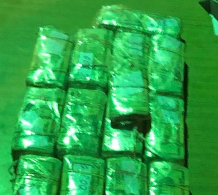 La pareja presuntamente recibió el dinero del área fronteriza. Foto/Mayra Madrid