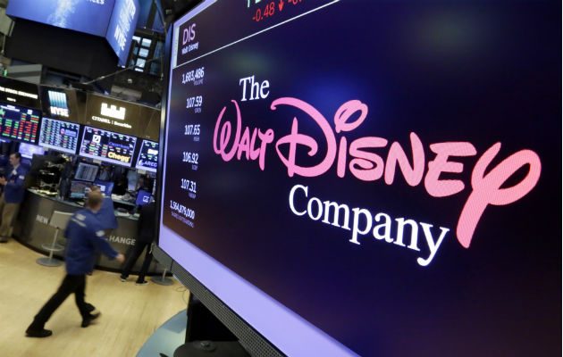  El logo de "Walt Disney Co." aparece en una pantalla de un comercio en Nueva York. Foto: AP. 