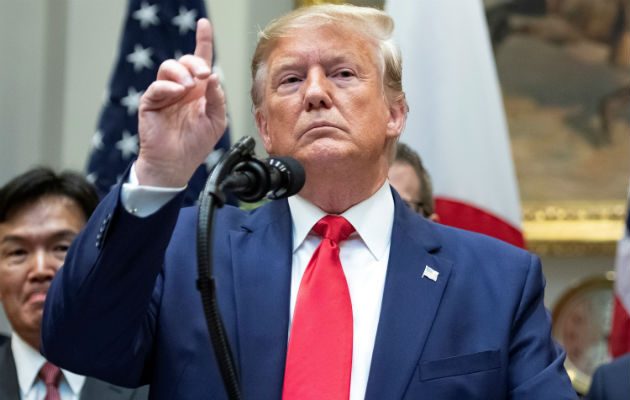 "Son guerras entre varios grupos que han continuado por cientos de años", indicó Trump en un mensaje en su cuenta Twitter, antes de añadir: "EE.UU. jamás debería haberse involucrado en Oriente Medio".