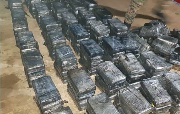 Los paquetes de droga estaban en 15 sacos.